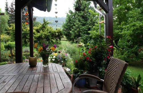 Bad Bibra Apartment | Pet-Friendly Retreat at Ferienwohnung Abspanne - 8/10 Score