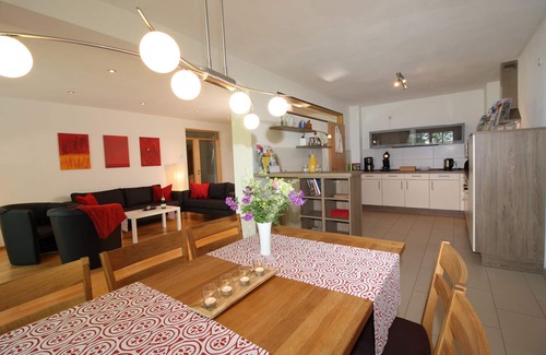 Grabenstatt Apartment | Exceptional Ferienwohnung Achental: Family-Friendly Retreat