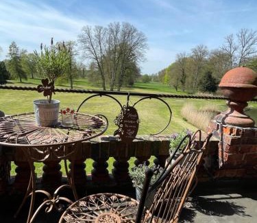Vellahn Apartment | Cozy Pet-Friendly Retreat at Ferienwohnung Adelheid