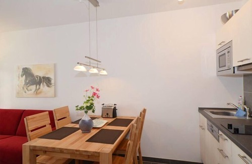 Ostseebad Baabe Apartment | Top-Rated Ferienwohnung Adlerhorst with Spa & Pet-Friendly Stay
