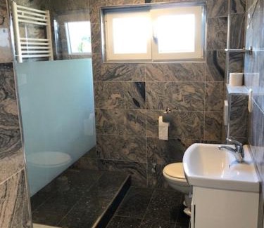 Muensingen Apartment | Family-Friendly Ferienwohnung Albblick 3 in Münsingen
