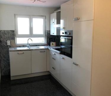 Muensingen Apartment | Family-Friendly Ferienwohnung Albblick 3 in Münsingen