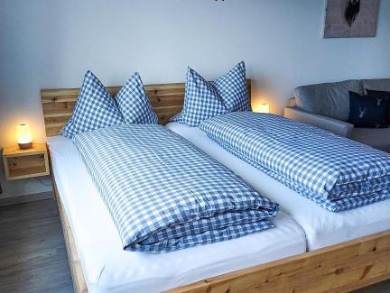 Oy Apartment | Family-Friendly Ferienwohnung AllgOy with Private Pool