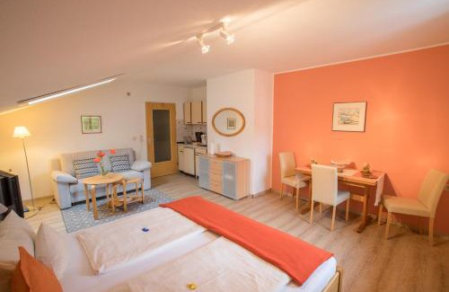 Bad Faulenbach Apartment | Discover Ferienwohnung Alpennelke: Family-Friendly Retreat