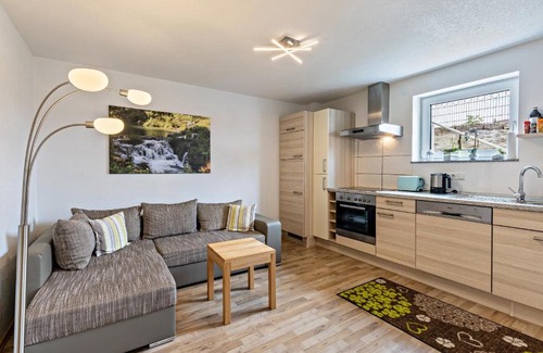 Zwiefalten Apartment | Family-Friendly Ferienwohnung Alpenblick with High Ratings