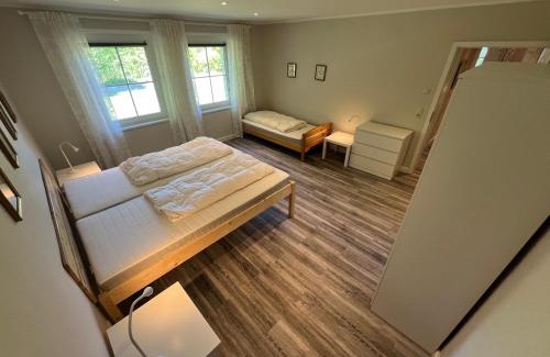 Karin Apartment | Exceptional Ferienwohnung Alt Karin: Family-Friendly Retreat