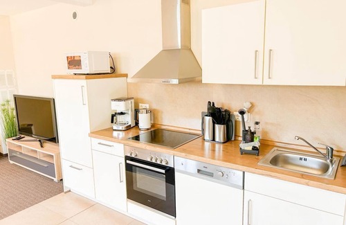 Thale Apartment | Cozy Ferienwohnung Alte Försterei with Ocean View Amenities