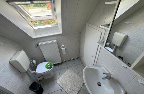 Winsen an der Aller Apartment | Family-Friendly Ferienwohnung Am Allerdamm Awaits You