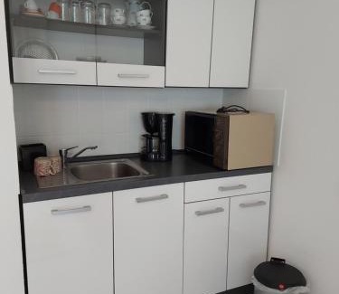 Untermunstertal Apartment | Cozy Ferienwohnung am Bächle - Family-Friendly Retreat