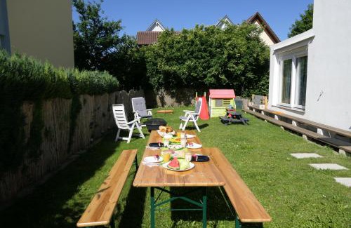 Friedrichshafen Apartment | Cozy Lakeview Getaway with Garden & Free WiFi for Families