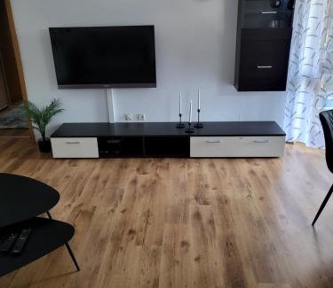 Bechlingen Apartment | Family-Friendly Ferienwohnung am Bodensee with Top Rating