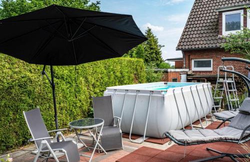 Stade Apartment | Relaxing Escape at Ferienwohnung am Elbstrom - Rated 9.3/10