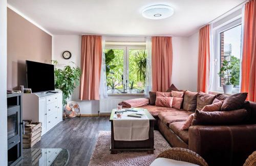 Stade Apartment | Relaxing Escape at Ferienwohnung am Elbstrom - Rated 9.3/10