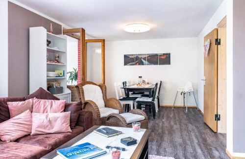 Stade Apartment | Relaxing Escape at Ferienwohnung am Elbstrom - Rated 9.3/10