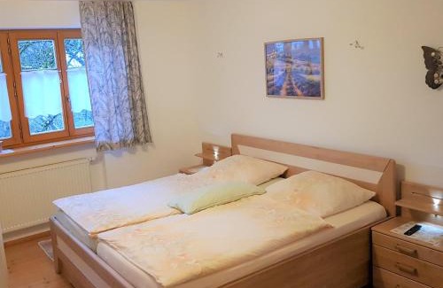 Schopfheim Apartment | Child-Friendly Ferienwohnung am Fuchsbühl with 8.9 Rating