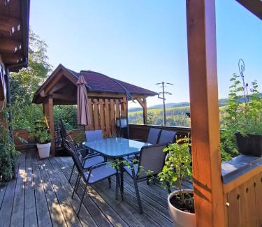 Schopfheim Apartment | Child-Friendly Ferienwohnung am Fuchsbühl with 8.9 Rating