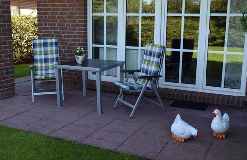 Werdum Apartment | Guest Rated 10/10: Am Gästegarten with Ocean View