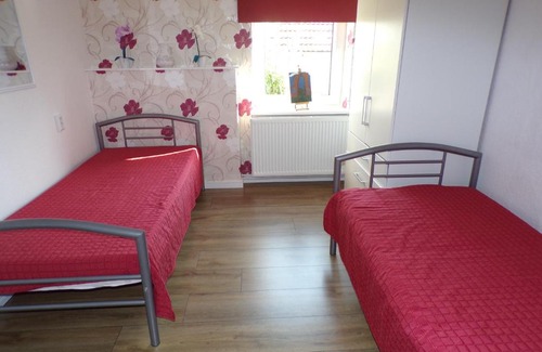 Greifswald Apartment | Cozy Getaway at Ferienwohnung am Greifswalder Bodden