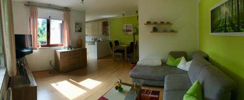 Auerbach-Erzgebirge Apartment | Oceanfront Retreat at Ferienwohnung am Kieferberg - 9.5/10