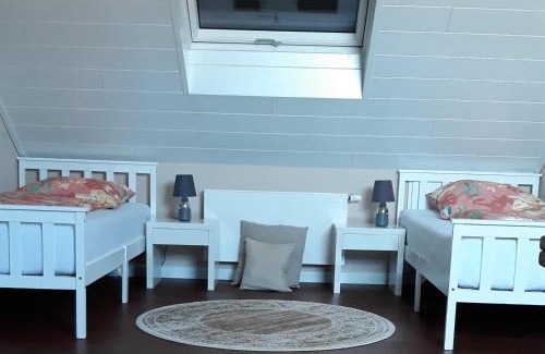 Langenselbold Apartment | Cozy Ferienwohnung am kleinen Stadtpark Langenselbold