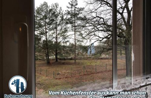 Krauschwitz Apartment | Family-Friendly Stay at Ferienwohnung "Am Kletterfelsen"