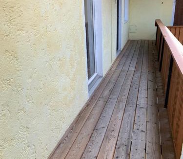 Lohberg Apartment | Family-Friendly Getaway at Ferienwohnung Am Laitenhang