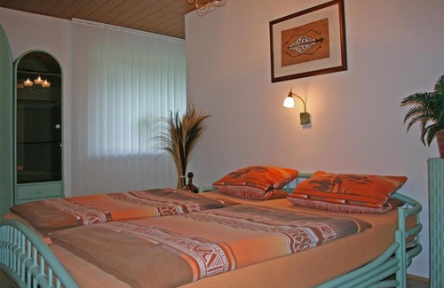Wamel Apartment | Inviting Ferienwohnung am Möhnesee with Kitchen Amenities