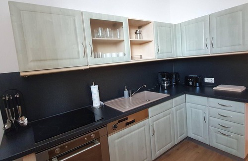 Harzgerode Apartment | Guest Rated 10/10: Ferienwohnung Am Markt with Breakfast