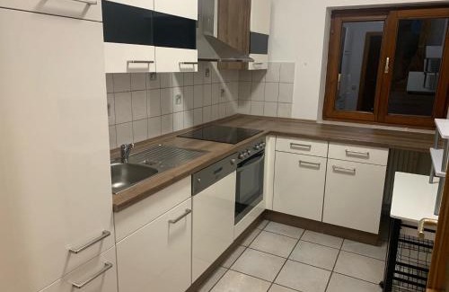 Altotting Apartment | Family-Friendly Ferienwohnung am Ponyhof with Breakfast