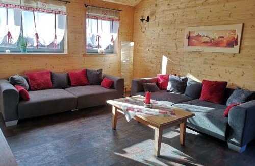 Peiting Apartment | Top-Rated Ferienwohnung Am Roten Berg - Family-Friendly Stay