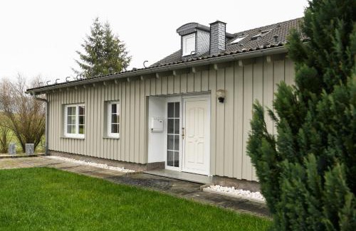 Birkelback Apartment | Pet-Friendly Retreat at Ferienwohnung am Rothaarsteig