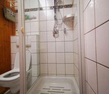Hornberg Apartment | Relaxing Retreat at Ferienwohnung Am Rubersbach - 9.2/10