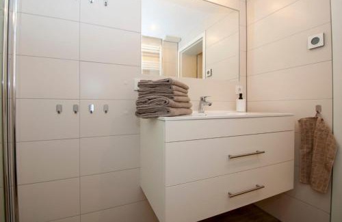 Wernigerode Apartment | Inviting Ferienwohnung am Schloss - Rated 9.5 for Families