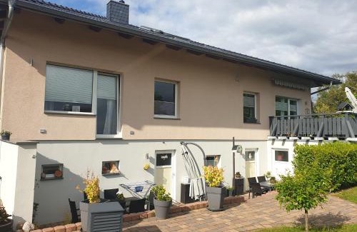 Seehof Apartment | Beautiful Ferienwohnung am See with Oceanfront Views