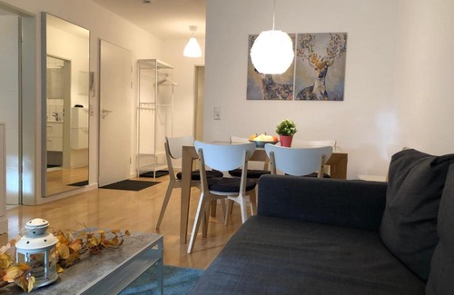 Pfullendorf Apartment | Stunning Ferienwohnung am Seepark with Ocean View & Dining
