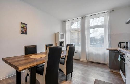 Gera Apartment | Cozy Ferienwohnung Am Theaterplatz for Family Getaways