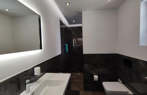 Neheim Apartment | Exceptional Family-Friendly Stay at Ferienwohnung am Wiedenberg