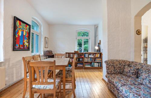 Neu Darchau Apartment | Idyllic Ferienwohnung An Der Elbe - Family-Friendly Retreat