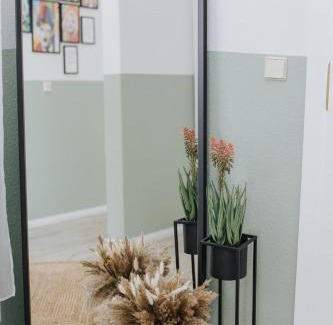 Spremberg Apartment | Family-Friendly Retreat at Ferienwohnung an der Kirche