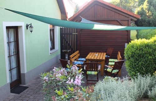 Crostwitz Apartment | Discover Ferienwohnung "An der St. Ludmila" - Family Friendly Getaway