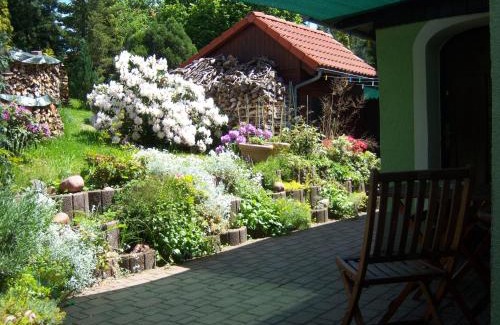 Crostwitz Apartment | Discover Ferienwohnung "An der St. Ludmila" - Family Friendly Getaway