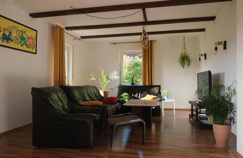 Pleinfeld Apartment | Family-Friendly Ferienwohnung Andreas Krysta with Great Reviews
