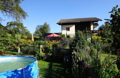 Millstatt Apartment | Cozy Apartment with Balcony for Six - Family-Friendly Amenities