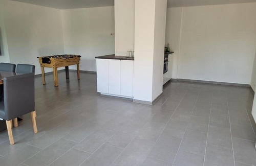 Maxhutte-Haidhof Apartment | Pet-Friendly Ferienwohnung Annashome with Great Guest Reviews