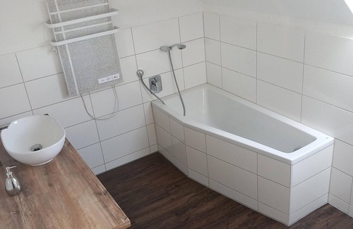 Bechhofen Apartment | Pet-Friendly Ferienwohnung "Anna" by the Forest