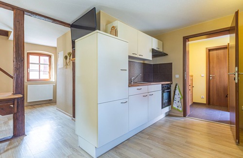 Naumburg Apartment | Cozy Apartment for 4 Guests in Naumburg with Kitchen