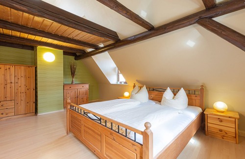 Naumburg Apartment | Cozy Apartment for 4 Guests in Naumburg with Kitchen