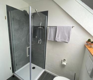 Eriskirch Apartment | Top-Rated Family Getaway at Ferienwohnung Apfelblüte