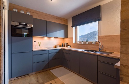 Emberg Apartment | Cozy Apartment for 4 Guests with Kitchen in Kaltenbach