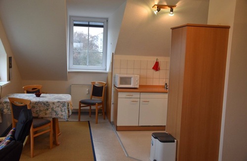 Bad Rodach Apartment | Cozy Apartment for 2 Guests with Kitchen in Bad Rodach